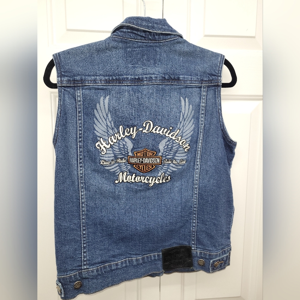 HARLEY-DAVIDSON Denim Vest Embroidered Wings Logo Moto Biker 2007 - Picture 3 of 8